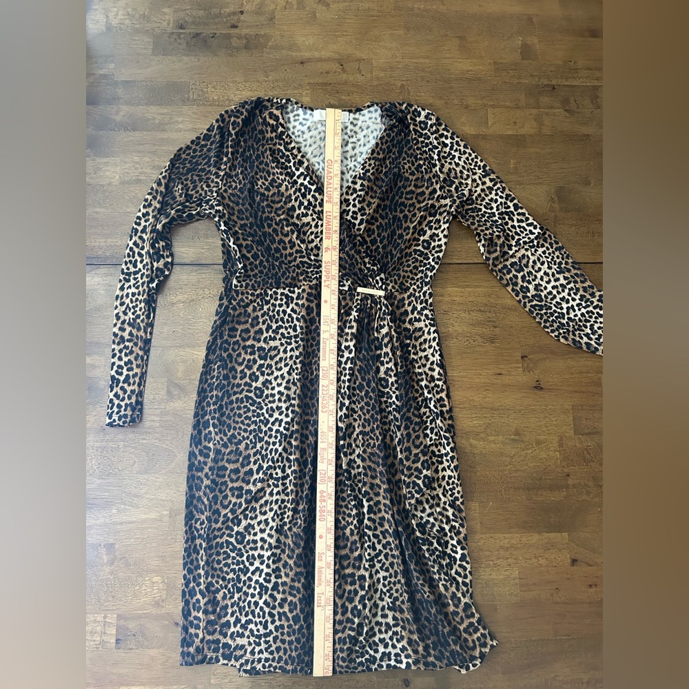 Michael Kors Women’s Dark Camel Leopard Print Wrap Dress size Medium - Picture 11 of 14